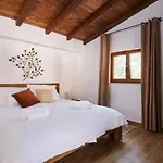 Stunning For 10 People With Large Heated Pool-50m2, Jacuzzi And Gym - By Ta Leut Agency Villa