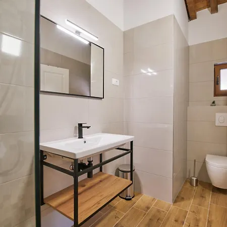 Stunning For 10 People With Large Heated Pool-50m2, Jacuzzi And Gym - By Ta Leut Agency * Privlaka (Zadar)