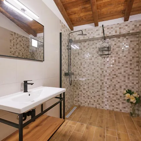 Stunning For 10 People With Large Heated Pool-50m2, Jacuzzi And Gym - By Ta Leut Agency *