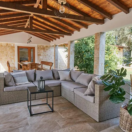 Stunning For 10 People With Large Heated Pool-50m2, Jacuzzi And Gym - By Ta Leut Agency Privlaka (Zadar)