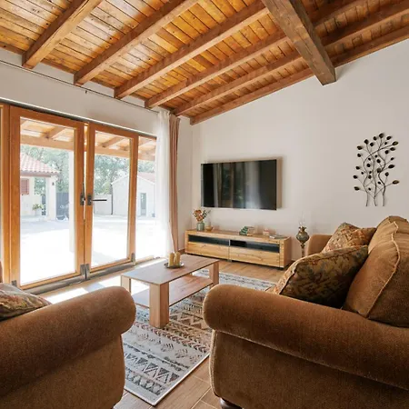 Stunning For 10 People With Large Heated Pool-50m2, Jacuzzi And Gym - By Ta Leut Agency * Privlaka (Zadar)