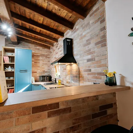 Villa Stunning For 10 People With Large Heated Pool-50m2, Jacuzzi And Gym - By Ta Leut Agency