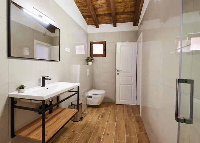 Villa Stunning For 10 People With Large Heated Pool-50m2, Jacuzzi And Gym - By Ta Leut Agency Privlaka (Zadar)