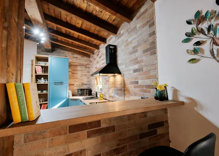 Villa Stunning For 10 People With Large Heated Pool-50m2, Jacuzzi And Gym - By Ta Leut Agency